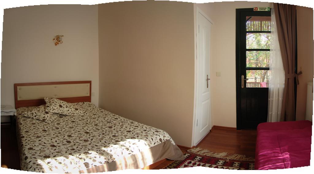 Orhan Kutbayin Evi อดาลาร์ ภายนอก รูปภาพ
